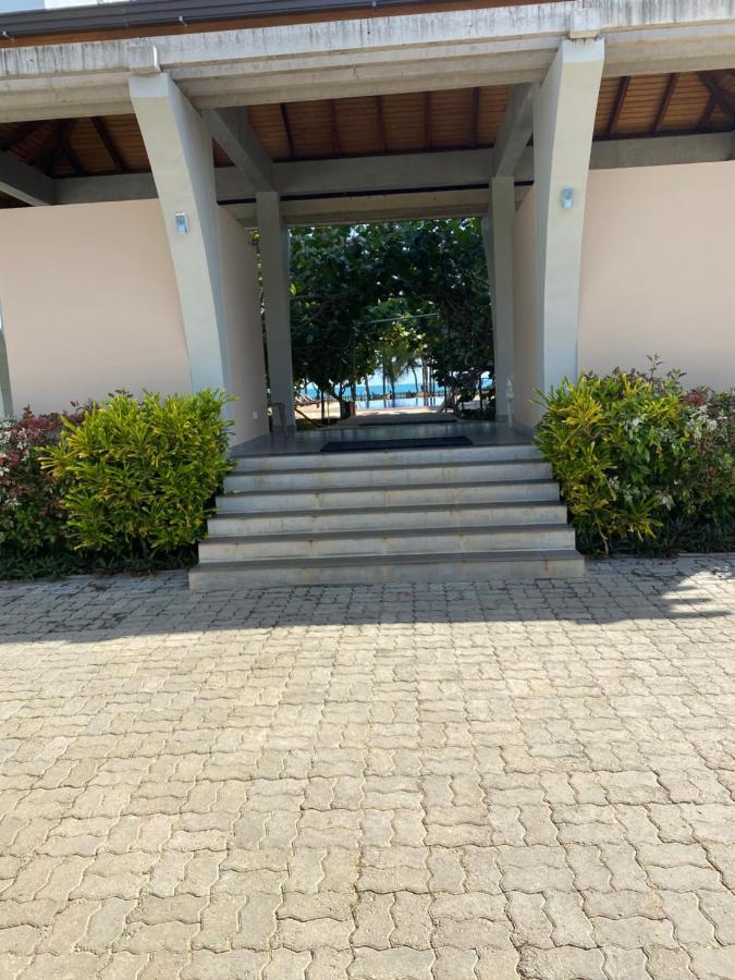 Apartamento Luxury Penthouse, Nilaveli Trincomalee Exterior foto