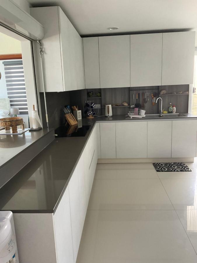 Apartamento Luxury Penthouse, Nilaveli Trincomalee Exterior foto